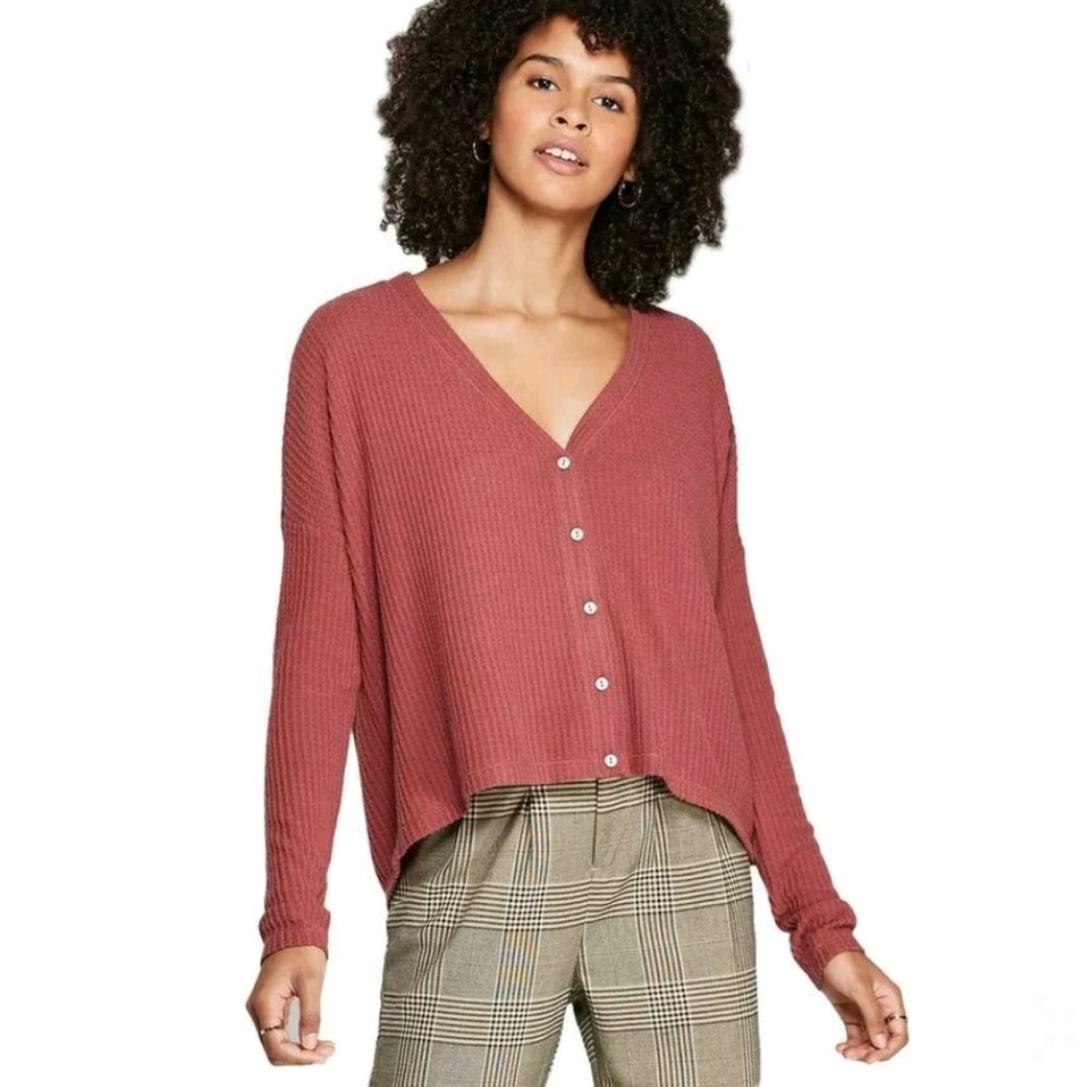 Wild Fable Long Sleeve V-Neck Button-Front Thermal Top Berry Red Brown
